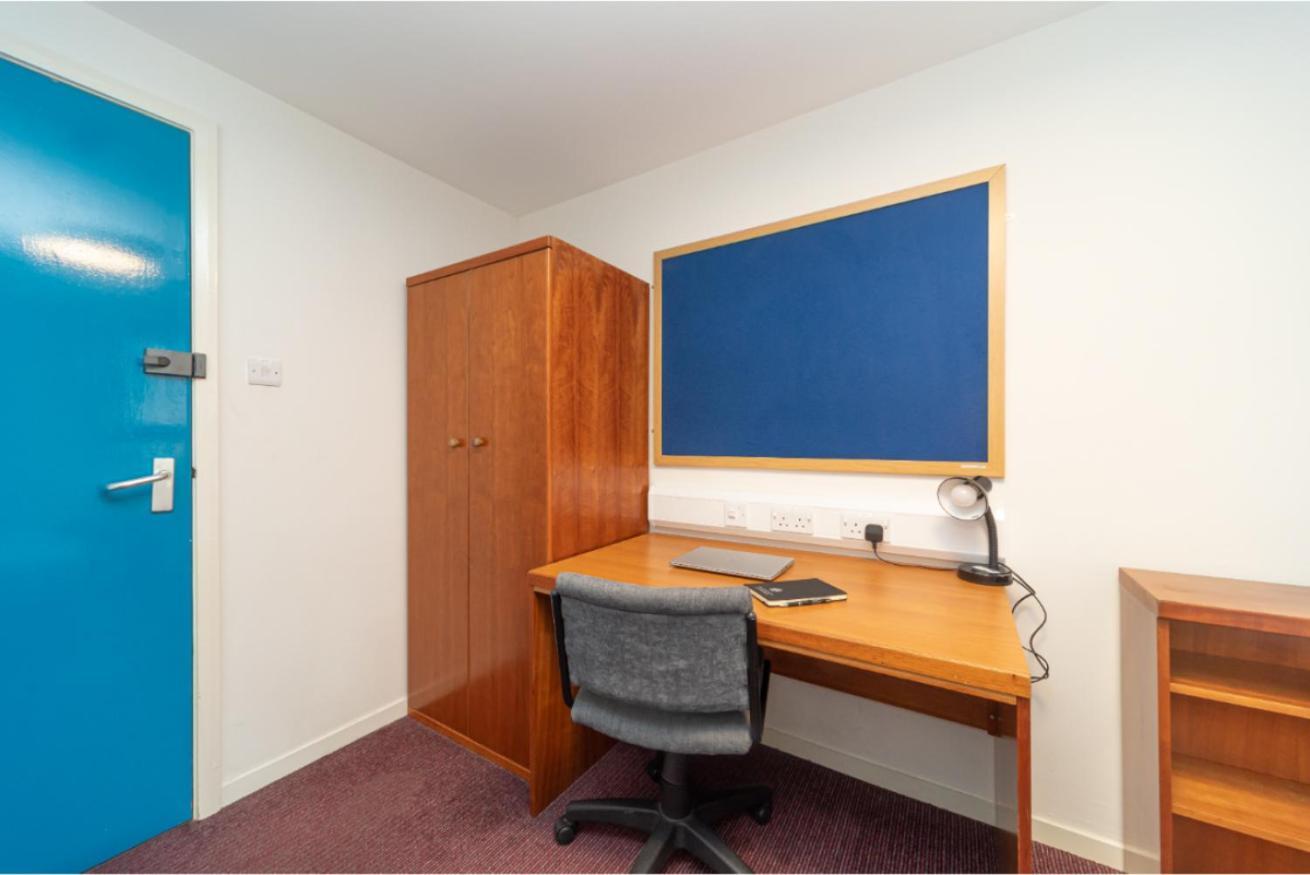 Apartamento Joivy Affordable 3,4,5 And 12 Bed Private Flats Next To Royal Mile (Adults Only) Edimburgo Exterior foto